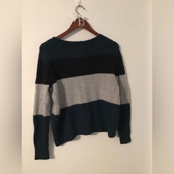 Striped American Eagle Sweater - Picture 3 of 3